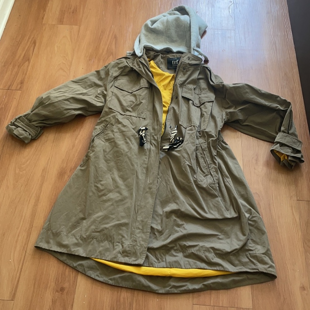 Worn twice Zara hooded trench coat - Picture 10 of 10